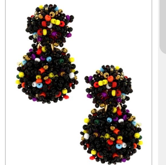 Nine Seed Beads Earrings Set - Picture 7 of 7